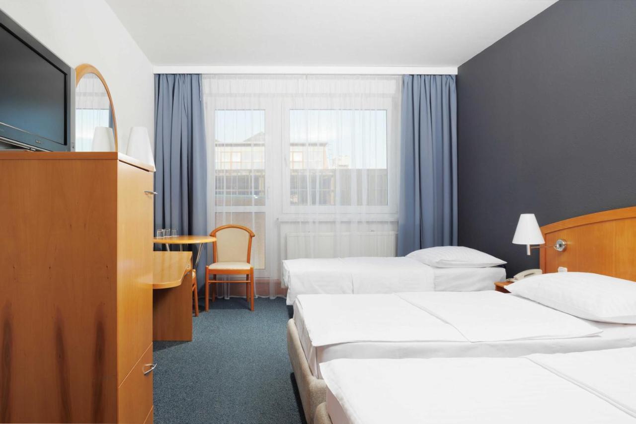 Orea Hotel Voro Brno Luaran gambar