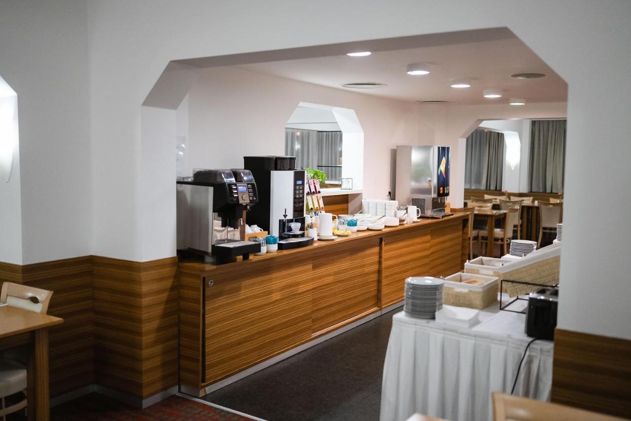 Orea Hotel Voro Brno Luaran gambar