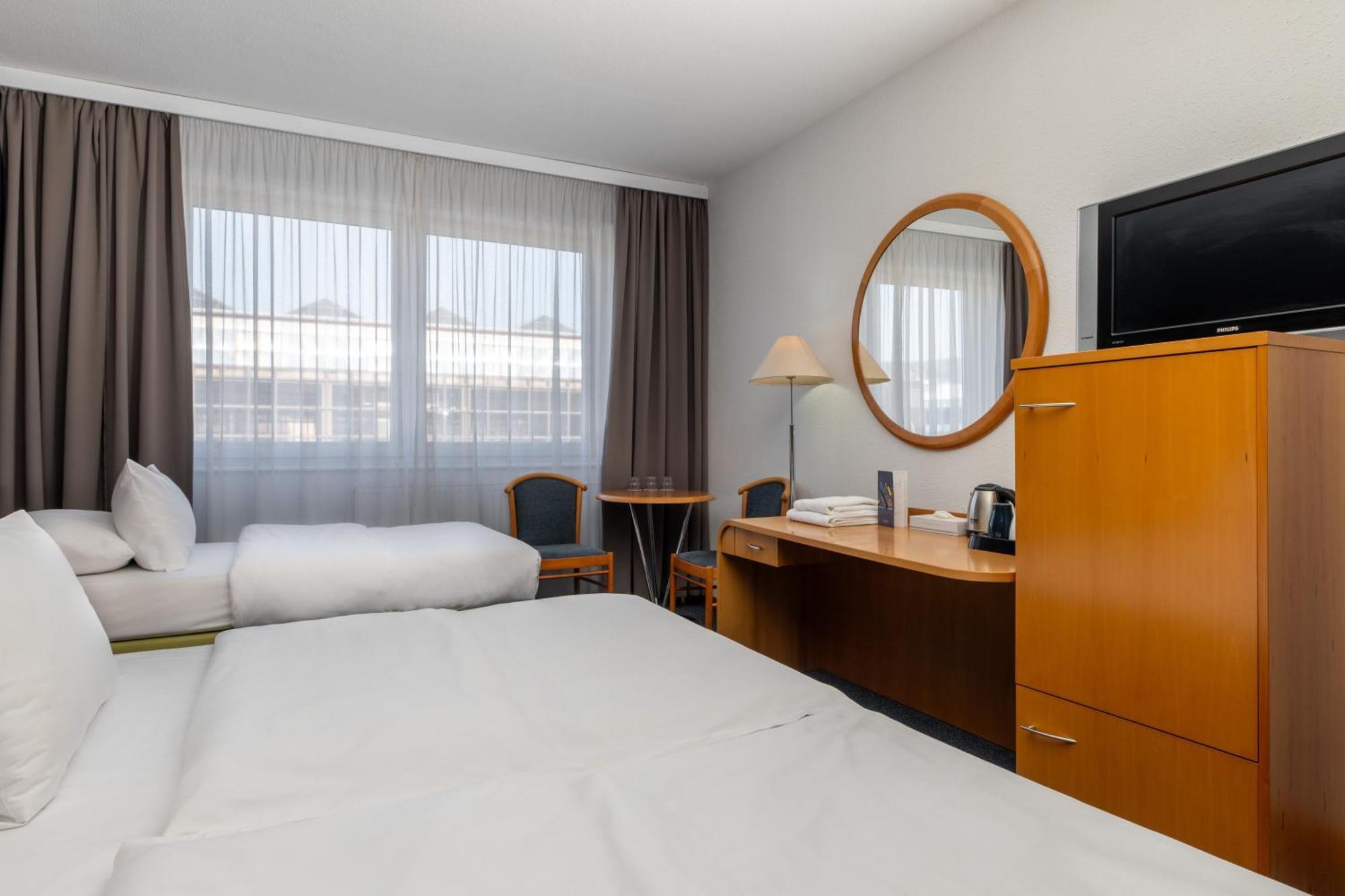 Orea Hotel Voro Brno Luaran gambar