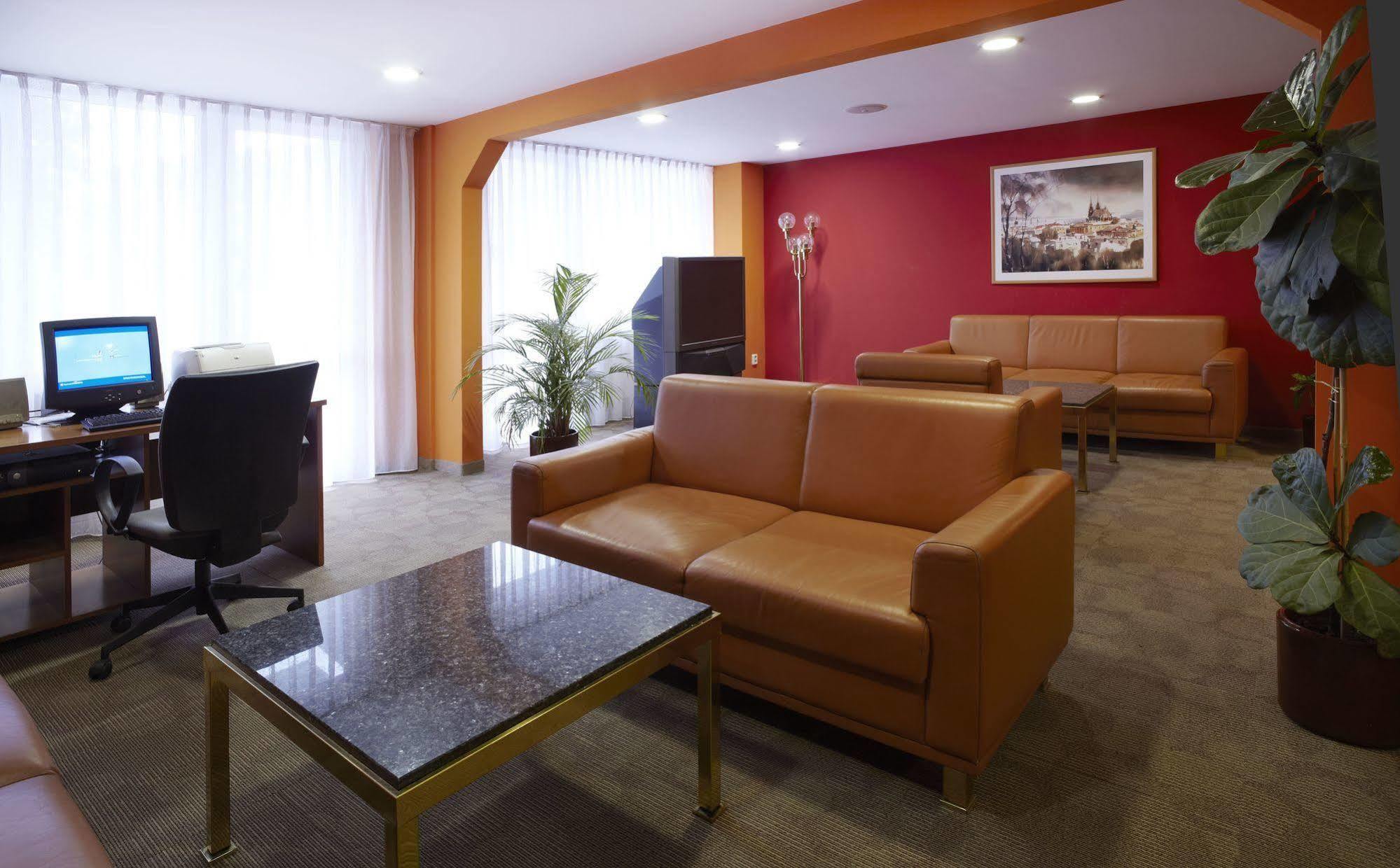 Orea Hotel Voro Brno Luaran gambar