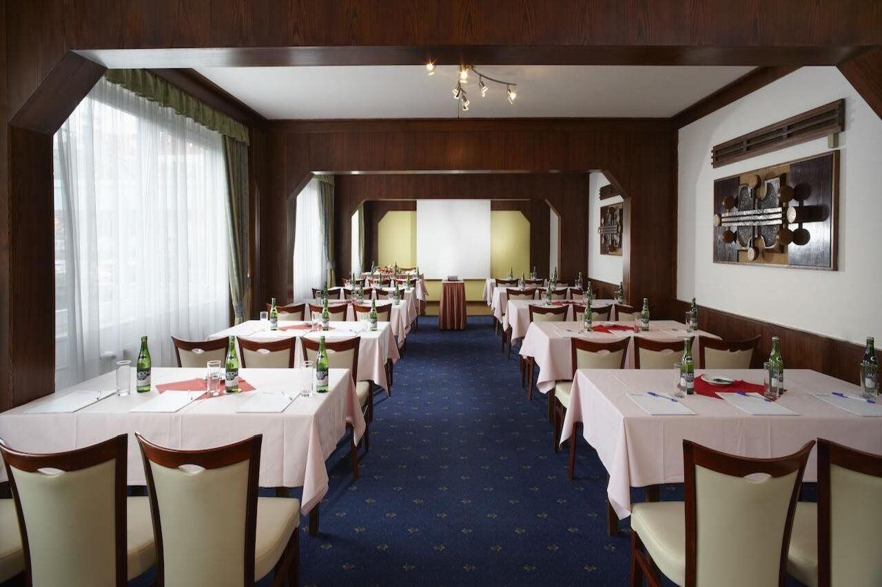 Orea Hotel Voro Brno Luaran gambar